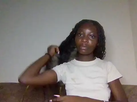 miss petite0 online show from 15, 6, 2026