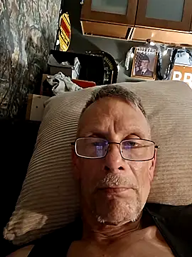 truckdawg2023 online show from 8, 6, 2026