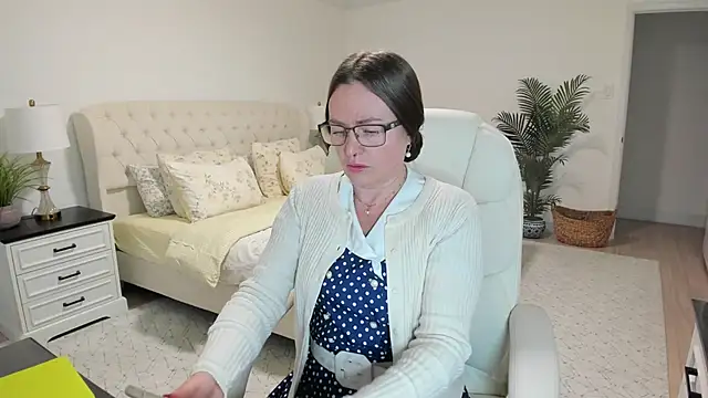 Snapshot of Vika73 chatting on 3, 4, 2026 Vika73 online show from 3, 4, 2026