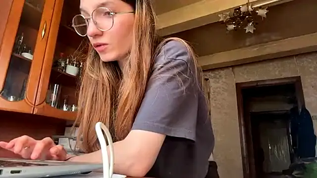 Snapshot of SparkleJebb chatting on 24, 5, 2026 SparkleJebb online show from 24, 5, 2026