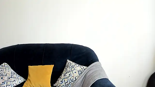 Snapshot of Dynasty_Smiles chatting on 10, 6, 2026 Dynasty Smiles online show from 10, 6, 2026
