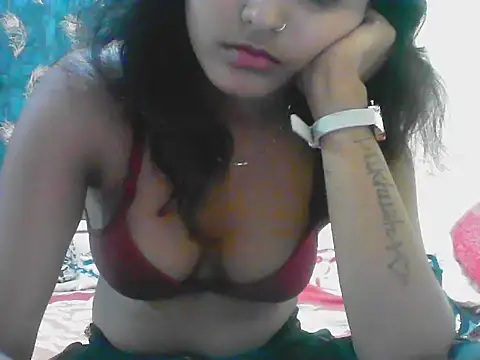 Snapshot of Diana_Penty chatting on 3, 6, 2026 Diana Penty online show from 3, 6, 2026