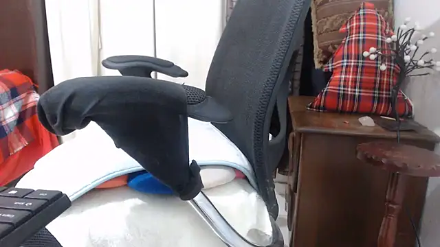 jenny milf69 online show from 15, 3, 2026