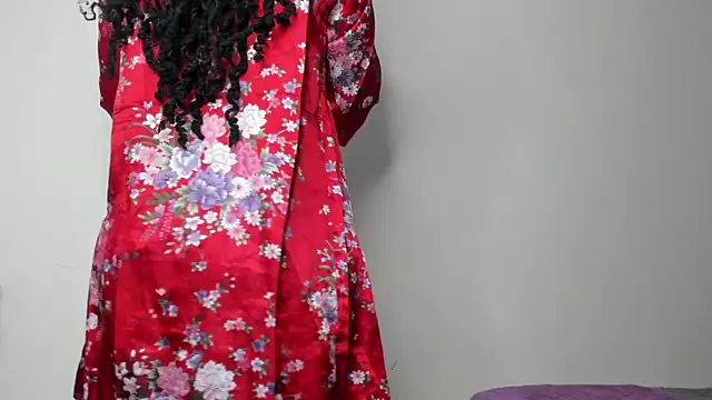 Real Slim Thick online show from 3, 6, 2026