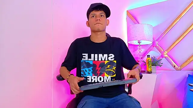 Snapshot of ThiagoFerrer_ chatting on 3, 6, 2026 ThiagoFerrer online show from 3, 6, 2026