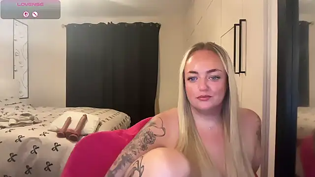 CurvyWetWife online show from 27, 6, 2026