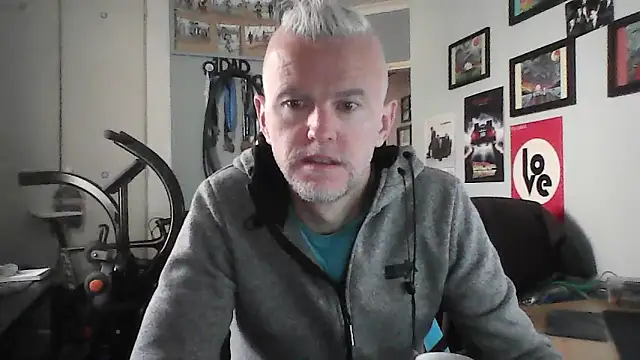 Snapshot of TheSexyCyclist chatting on 18, 5, 2026 TheSexyCyclist online show from 18, 5, 2026