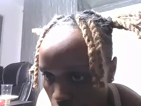 Snapshot of Tempting_Ebony chatting on 17, 6, 2026 Tempting Ebony online show from 17, 6, 2026