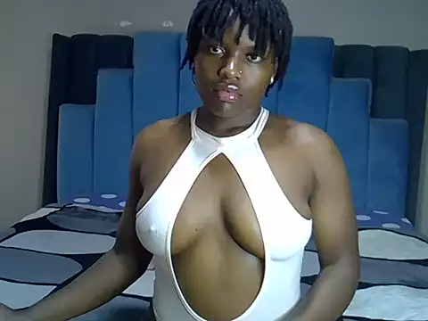 Snapshot of melanin_moon chatting on 2, 6, 2026 melanin moon online show from 2, 6, 2026