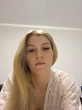 Snapshot of HotBlondie69 chatting on 28, 6, 2026 HotBlondie69 online show from 28, 6, 2026