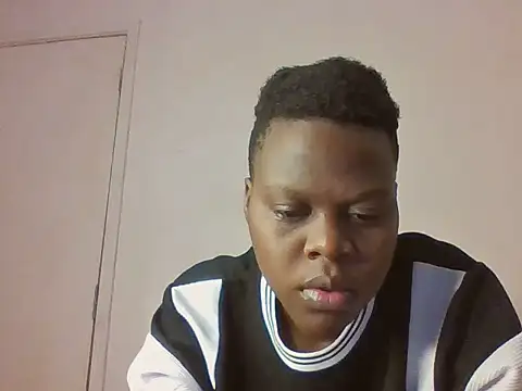 Snapshot of preety_ebony23 chatting on 31, 5, 2026 preety ebony23 online show from 31, 5, 2026