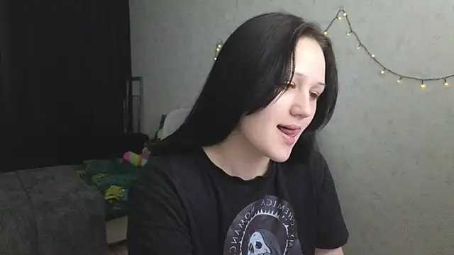 Snapshot of Tori_cute chatting on 20, 5, 2026 Tori cute online show from 20, 5, 2026
