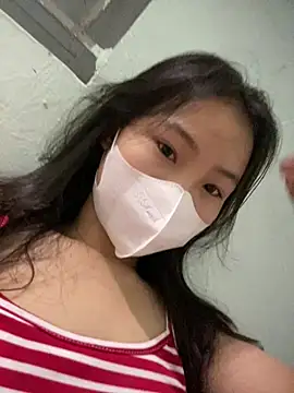 -Lily-y online show from 19, 5, 2026