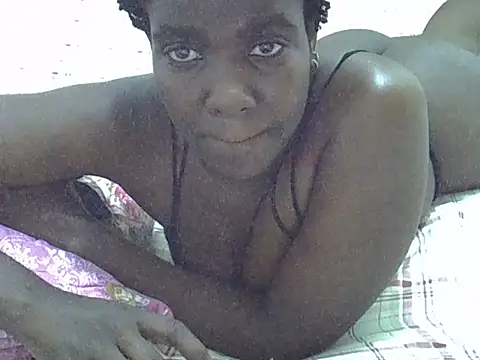 Snapshot of Queen-Alicia chatting on 3, 6, 2026 Queen-Alicia online show from 3, 6, 2026