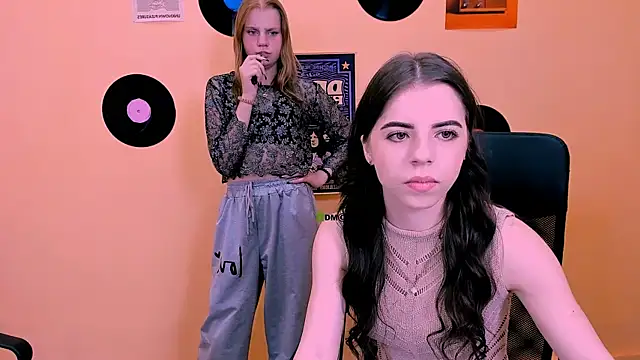 lyra desire online show from 21, 6, 2026