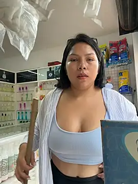 Snapshot of ISABELLA__LUNA chatting on 9, 7, 2026 ISABELLA LUNA online show from 9, 7, 2026