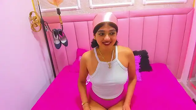 Snapshot of velvet_girll chatting on 1, 7, 2026 velvet girll online show from 1, 7, 2026