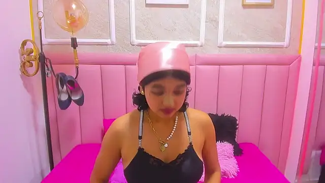 Snapshot of velvet_girll chatting on 6, 7, 2026 velvet girll online show from 6, 7, 2026