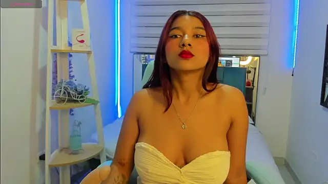Snapshot of Aurora_Blazee chatting on 9, 6, 2026 Aurora Blazee online show from 9, 6, 2026