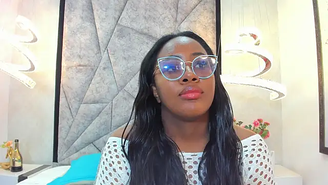 Snapshot of ZoeBrowns chatting on 8, 7, 2026 ZoeBrowns online show from 8, 7, 2026