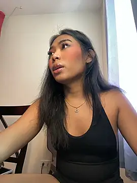 hugecock tamira online show from 25, 6, 2026