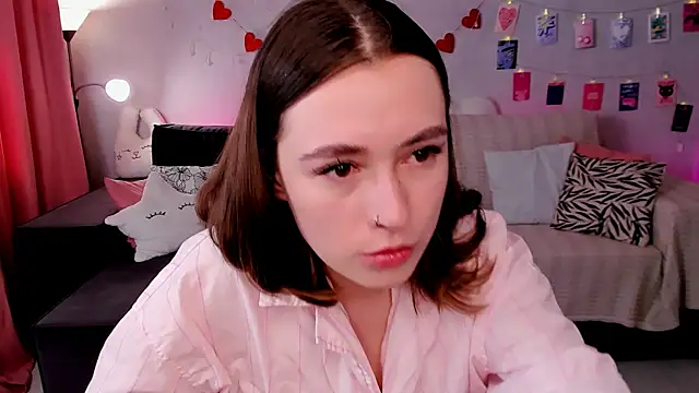 Snapshot of polly_pop_ chatting on 17, 6, 2026 polly pop online show from 17, 6, 2026
