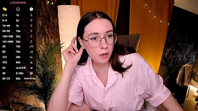 Snapshot of polly_pop_ chatting on 19, 7, 2026 polly pop online show from 19, 7, 2026