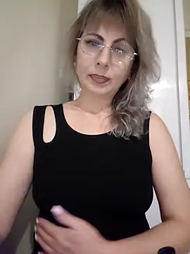 Snapshot of Kitty-MEOWW chatting on 8, 6, 2026 Kitty-MEOWW online show from 8, 6, 2026