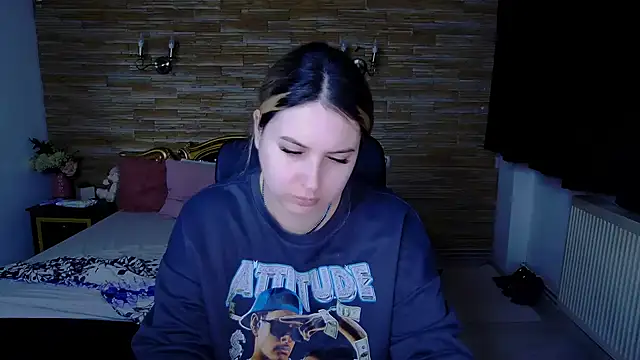 Snapshot of MiraHaze chatting on 23, 12, 2024 MiraHaze online show from 23, 12, 2024