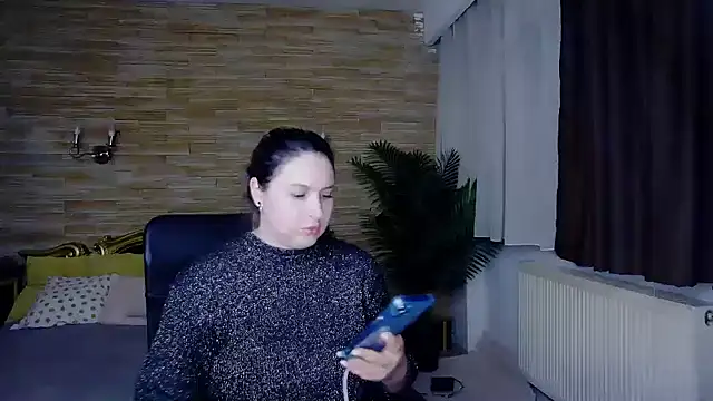 Snapshot of MiraHaze chatting on 2, 3, 2025 MiraHaze online show from 2, 3, 2025
