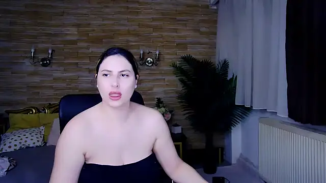 Snapshot of MiraHaze chatting on 5, 3, 2025 MiraHaze online show from 5, 3, 2025