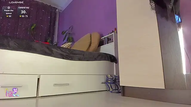 NicolePepper online show from 23, 4, 2026