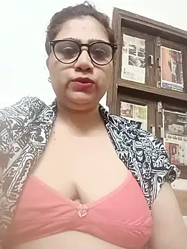 Snapshot of yourchahat27 chatting on 4, 6, 2026 yourchahat27 online show from 4, 6, 2026