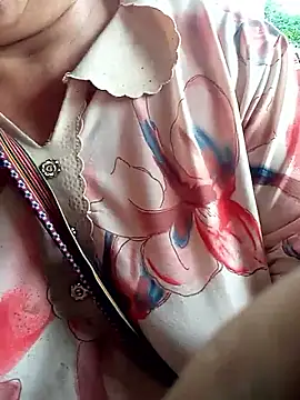 Snapshot of Bong_sexy chatting on 14, 6, 2026 Bong sexy online show from 14, 6, 2026