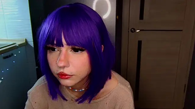 YunaLeaf online show from 18, 6, 2026