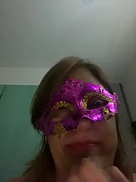 lulupiecitosamor online show from 21, 5, 2026