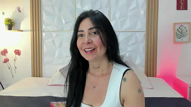 Anniee 333 online show from 22, 6, 2026