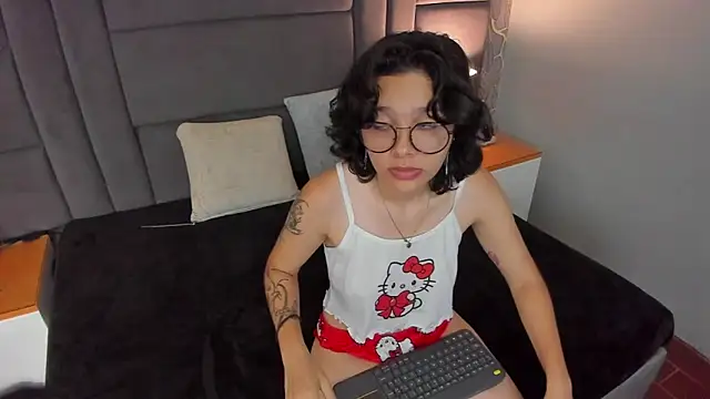 Snapshot of scarleth_blaze chatting on 19, 6, 2026 scarleth blaze online show from 19, 6, 2026