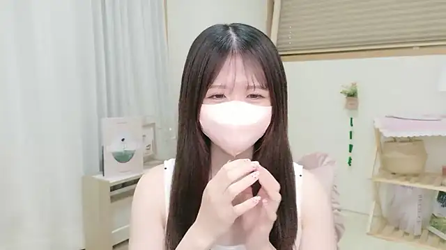 Snapshot of Yuinyaaa chatting on 15, 6, 2026 Yuinyaaa online show from 15, 6, 2026