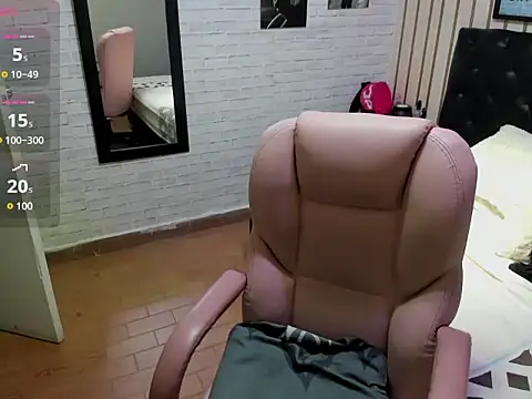 nikki nikoll online show from 25, 6, 2026