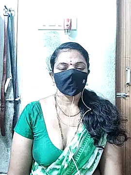 Snapshot of Leela_555 chatting on 29, 5, 2026 Leela 555 online show from 29, 5, 2026