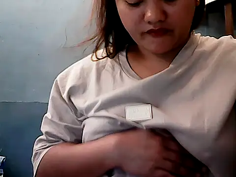 Snapshot of Irisshinn chatting on 12, 7, 2026 Irisshinn online show from 12, 7, 2026