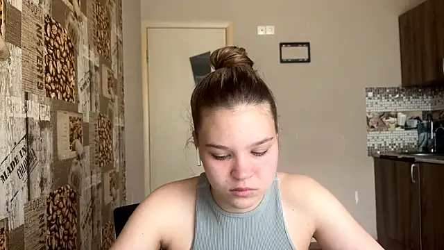 HellyRay online show from 15, 6, 2026