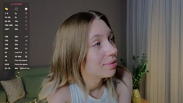 Snapshot of BlondeKelly chatting on 30, 6, 2026 BlondeKelly online show from 30, 6, 2026