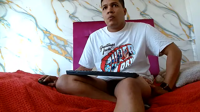 Snapshot of stevenmeggan chatting on 6, 7, 2026 stevenmeggan online show from 6, 7, 2026