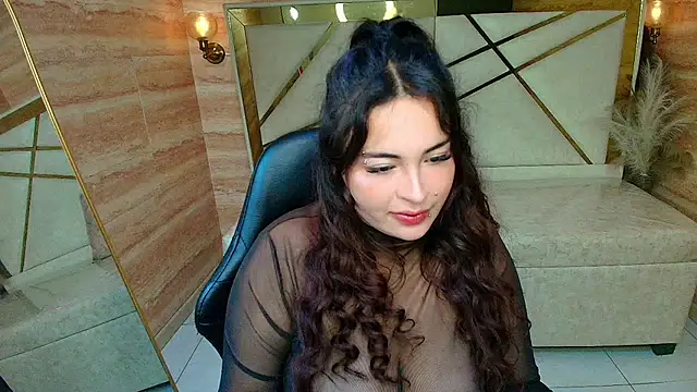 Snapshot of Kiara_Moon_r chatting on 14, 7, 2026 Kiara Moon r online show from 14, 7, 2026