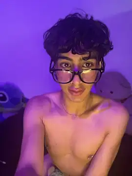 Snapshot of SantyFoxxs chatting on 10, 7, 2026 SantyFoxxs online show from 10, 7, 2026