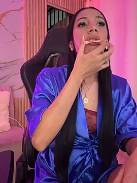 Snapshot of Naho_19 chatting on 27, 5, 2026 Naho 19 online show from 27, 5, 2026
