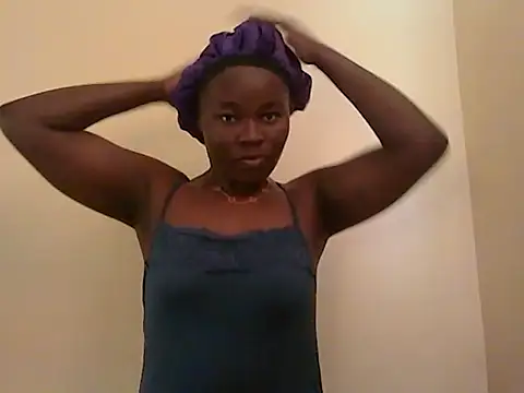 Snapshot of roziebeauty chatting on 20, 6, 2026 roziebeauty online show from 20, 6, 2026