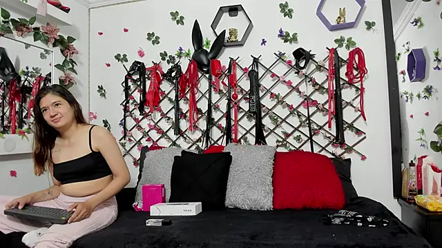 kimmy wold online show from 16, 6, 2026
